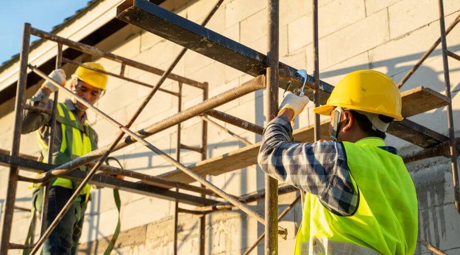Professional fairlawn roofing services in Owosso, MI